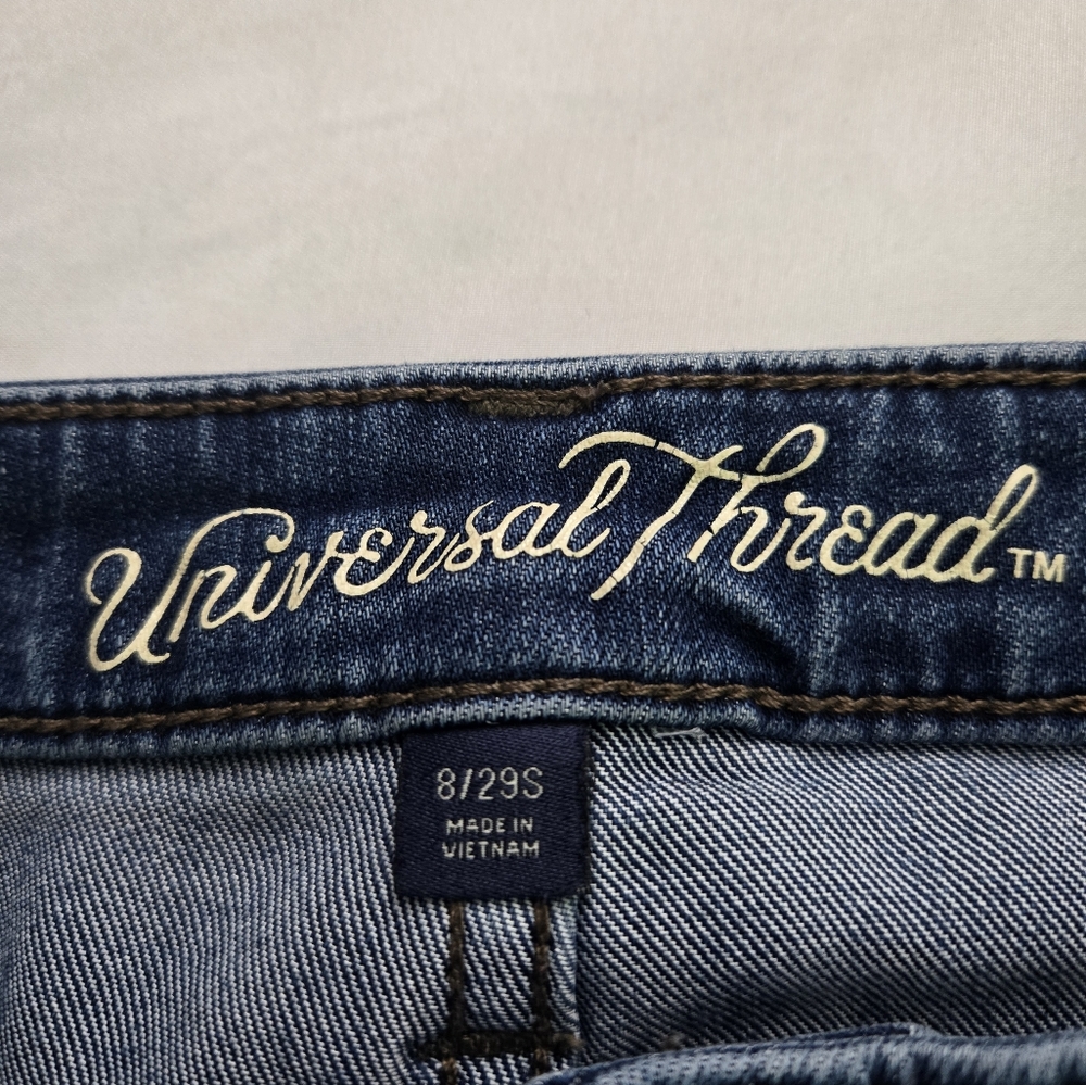 Universal Thread dark wash jeans size 8